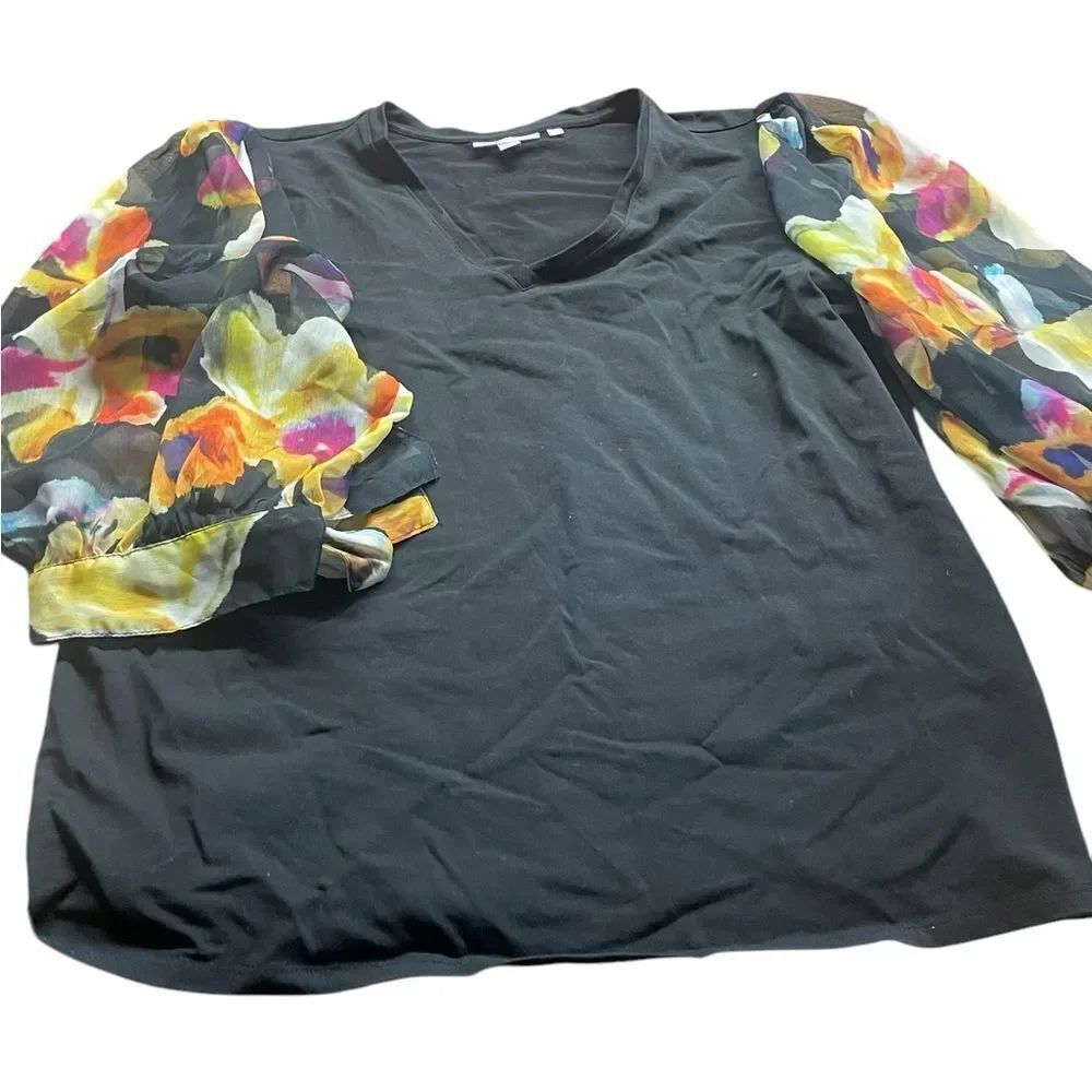 Chico's Black and Yellow Boxy Blouse with Relaxed Fit